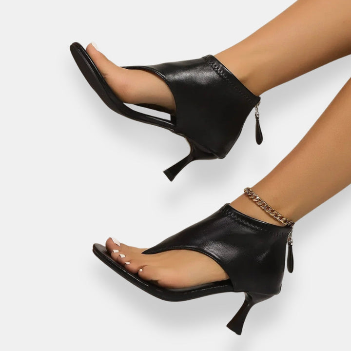 Clune | Comfortable Summer Sandal