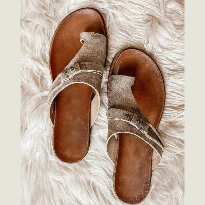 Delia | Cushioned Sandals