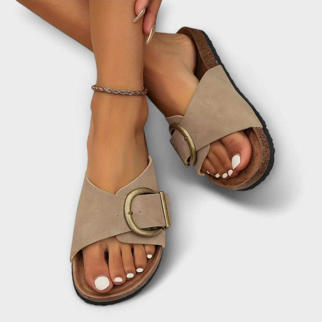 Ayasha | Sandals